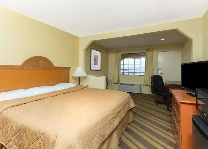 Days Inn & Suites By Wyndham Vicksburg